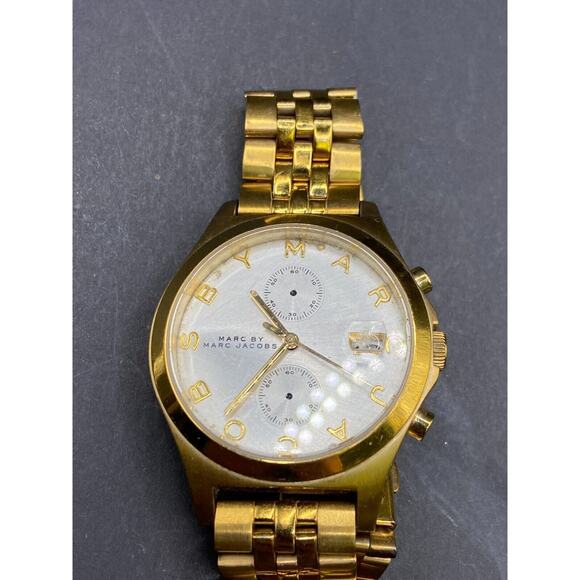 MARC by MARC JACOBS Fergus Chronograph Silver Dial Gold-tone Watch For Repair main image 7
